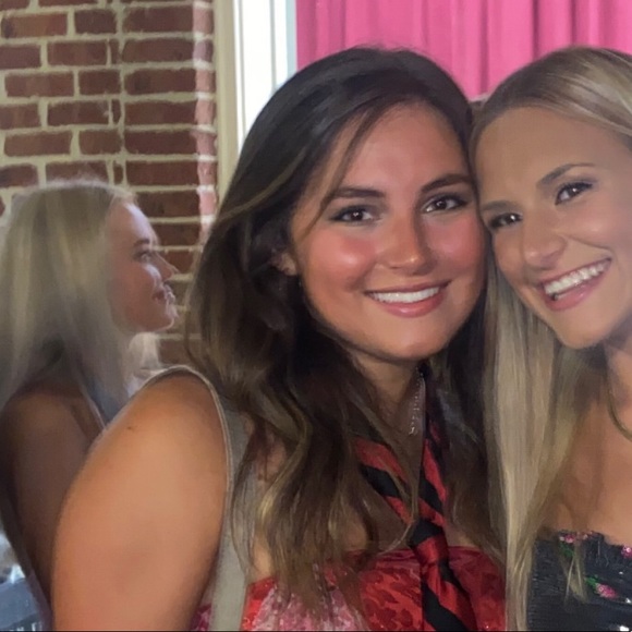 Meet your Posher, Alex - Picture 1 of 1